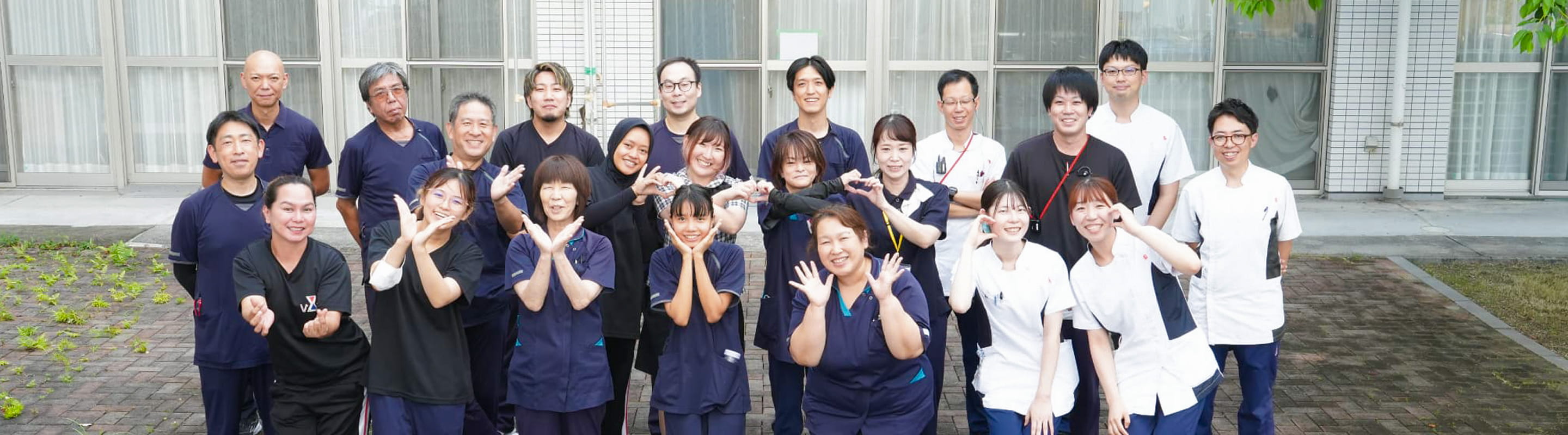 一生懸命お仕事をしている男性スタッフ